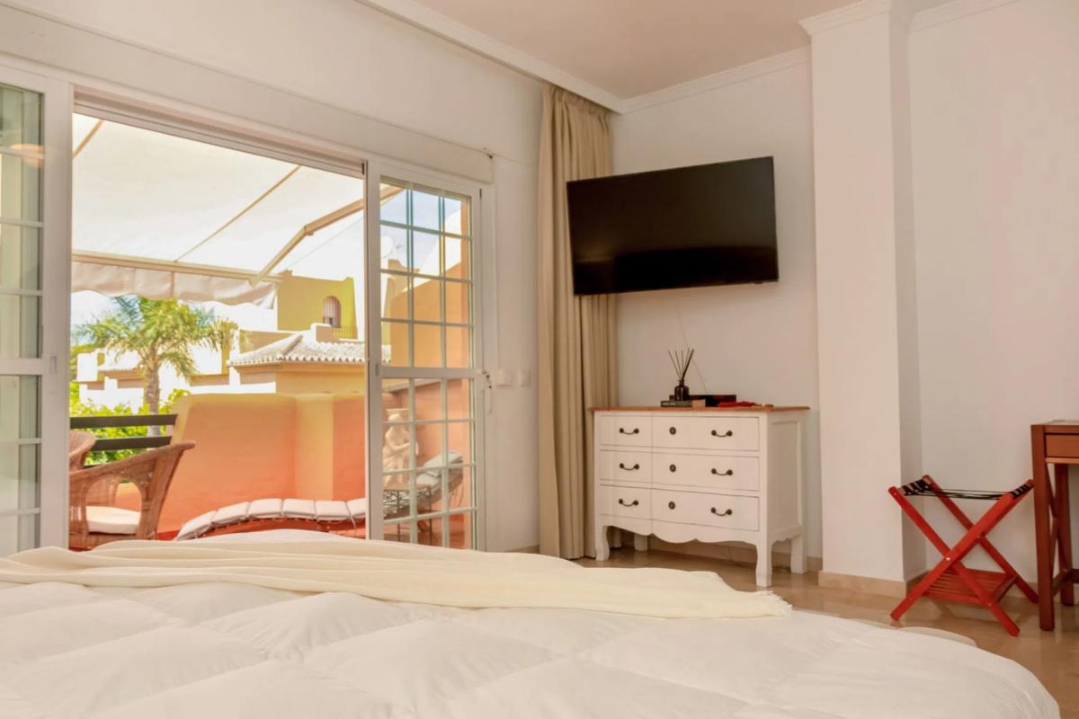 Properties for sale and rent in Spain photo 4