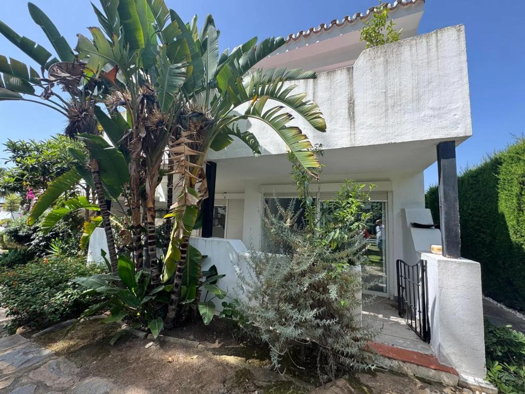 Sale of apartment in CL MONTEMEDIO-B SIERRA BLANC s/n, Marbella
photo 3