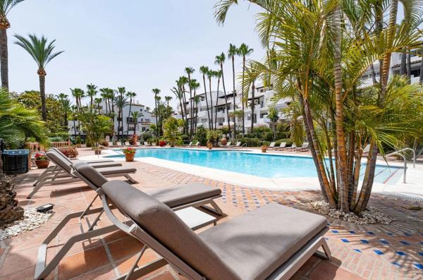 Piso en venta en Puente Bridge Bridge Romano s/n, Marbella
 photo 1