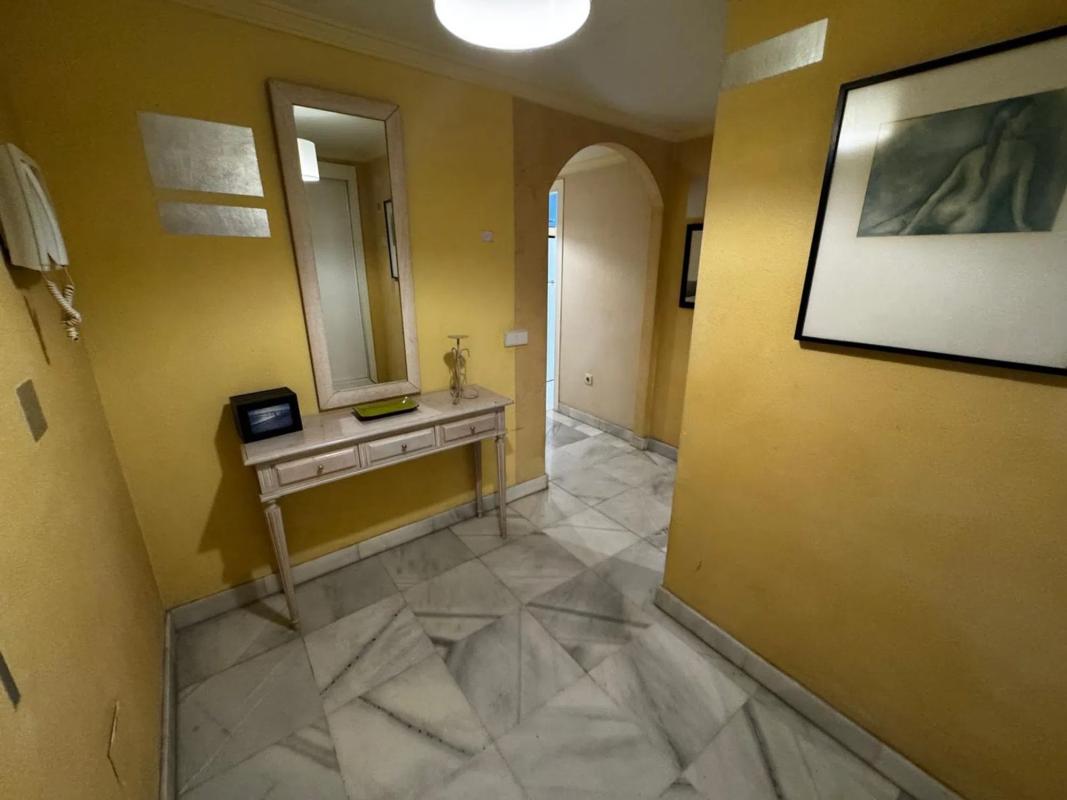 Sale of apartment in Calle Teba, 2, Marbella
photo 4