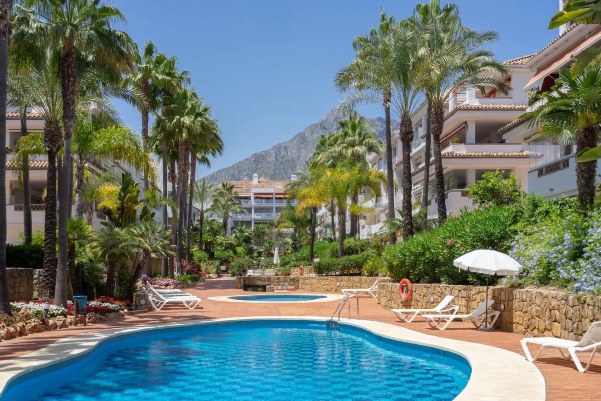 Venta de piso en BV PRINCIPE ALFONSO HOHENLOH, 1, Marbella
photo 2