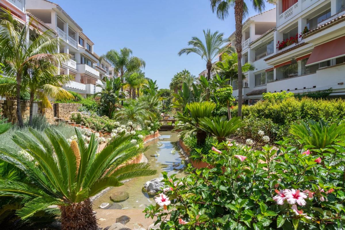 Venta de piso en BV PRINCIPE ALFONSO HOHENLOH, 1, Marbella
photo 3