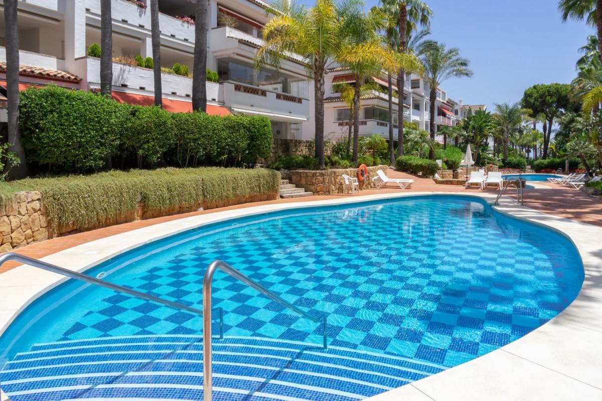 Venta de piso en BV PRINCIPE ALFONSO HOHENLOH, 1, Marbella
photo 4