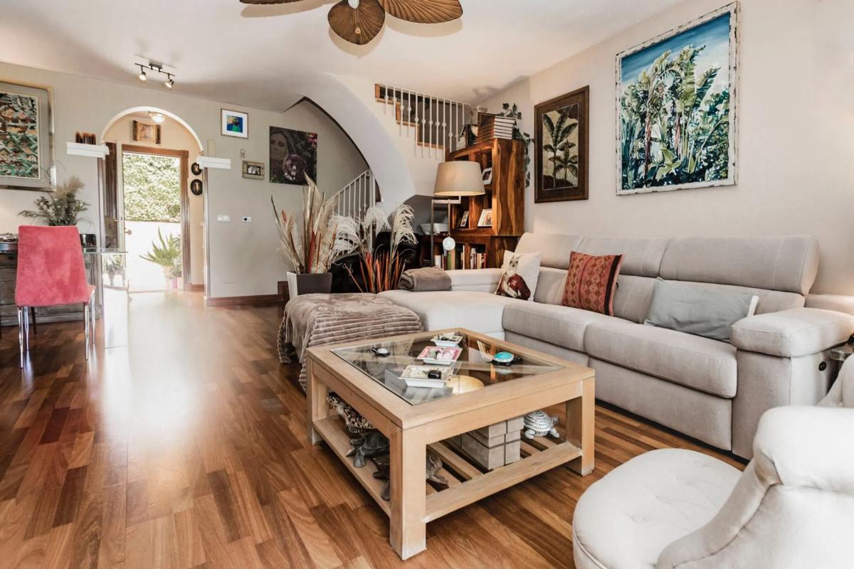 Properties for sale and rent in Spain photo 3