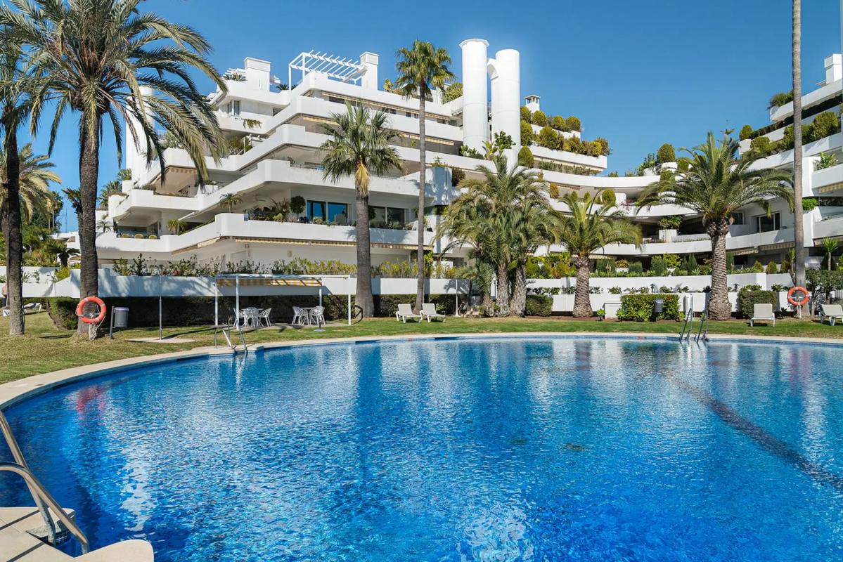 Sale of apartment in Barrio Lomas de Marbella Club, Marbella
photo 1