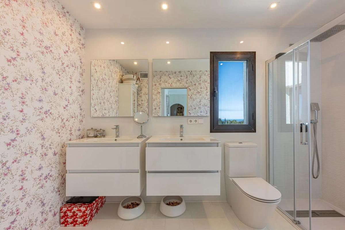 Sprzedaż poddasza w Lugar Urbanizacion Lomas de Marbella Club, 101 A, Marbella photo 5