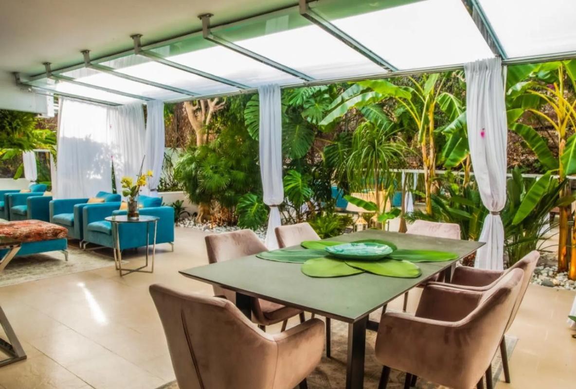 Venta de piso en Urbanización Lomas de Marbella Club, 17, Marbella
photo 2