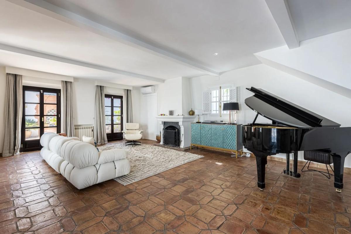 Продажа таунхауса в  Barrio Lomas de Marbella Club , Марбелла photo 3