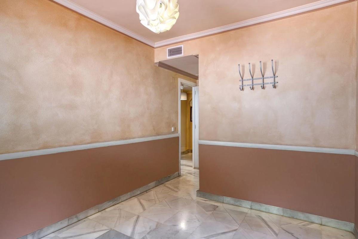 Venta de piso en CL TEBA-ROCIO NAGUELES s/n, Marbella
 photo 4