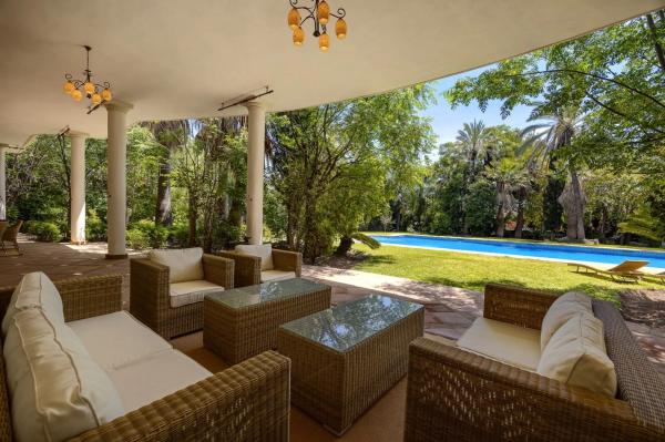 Chalet independiente en venta en Calle Alora, Marbella
thumbnail 2