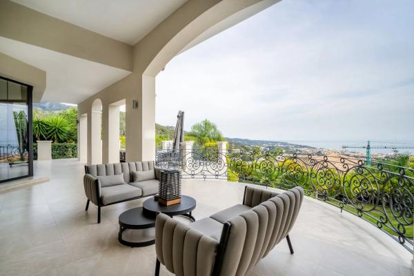 Chalet independiente en venta en Calle Liszt, Marbella
thumbnail 2