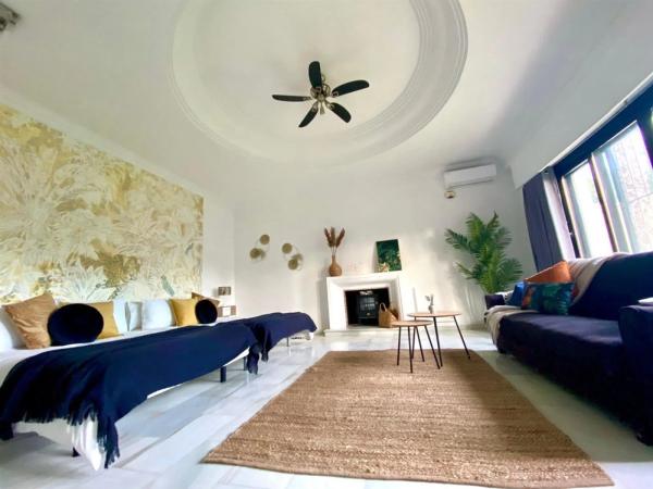 Chalet independiente en venta en Calle Nerja, Marbella
photo 1