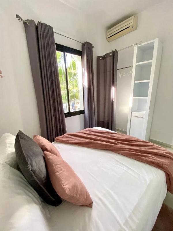 Sprzedaż niezależnego domku jednorodzinnego w  Calle Nerja, Marbella photo 2