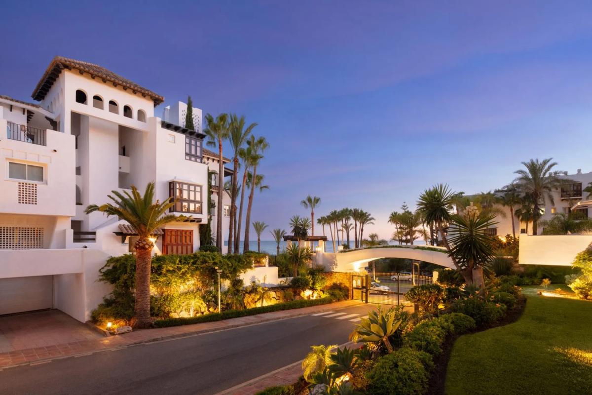 Sale of apartment in Calle Torre Verde, Marbella
photo 1