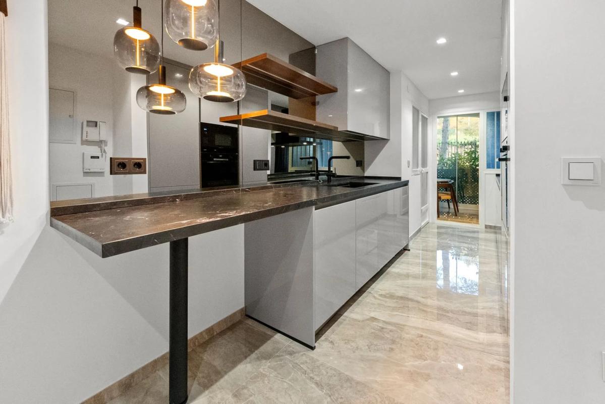 Sale of apartment in C. Cerquilla de Nagueles s/n, Marbella
 photo 5