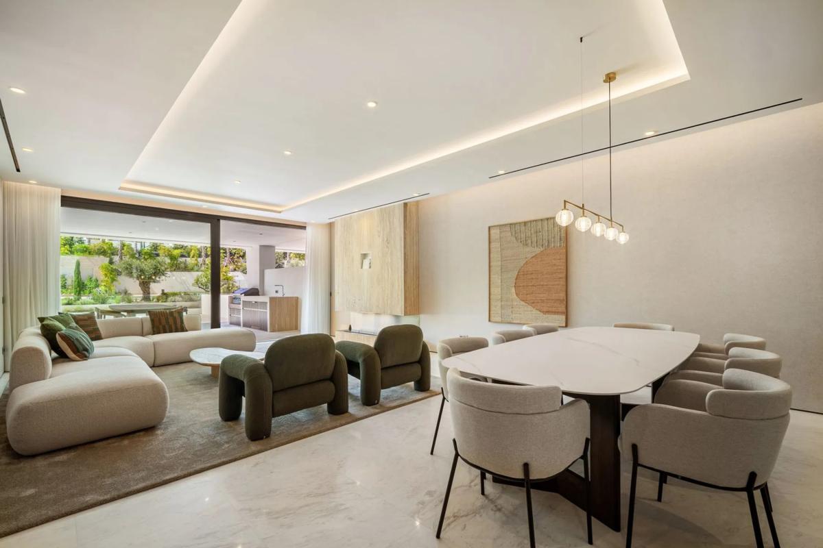 Venta de duplex en Urbanización Jardines del Río, Marbella photo 4