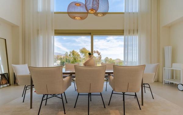 Duplex for sale on Urbanización Jardines del Río, Marbella photo 1