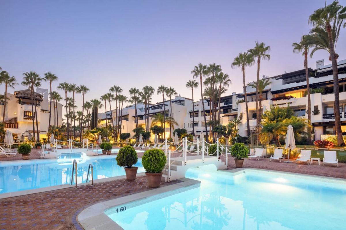 Sale of apartment in Barrio Puente Romano, Marbella
photo 4