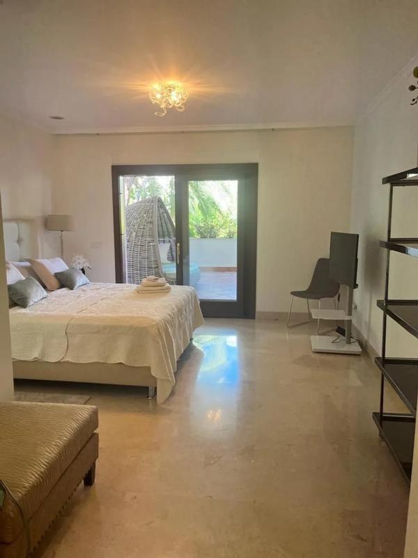 Sale of apartment in Camino de la Cruz, Marbella
photo 3
