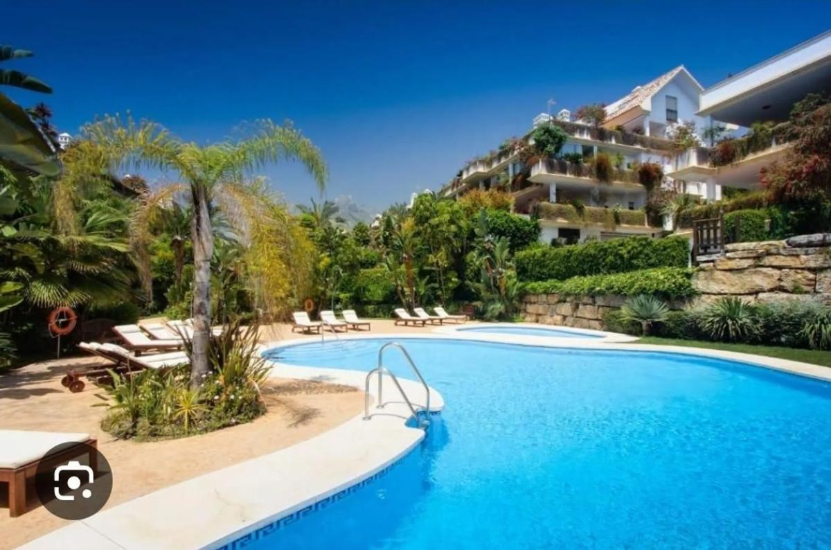 Sale of apartment in Camino de la Cruz, Marbella
photo 5