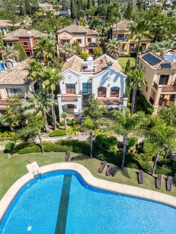 Sprzedaż niezależnego domku jednorodzinnego w Barrio Nagüeles, Marbella photo 4