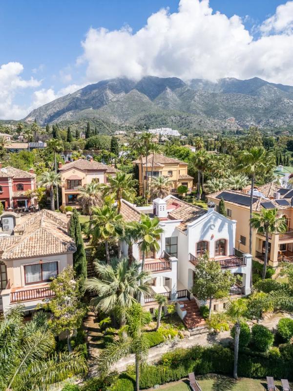 Sprzedaż niezależnego domku jednorodzinnego w Barrio Nagüeles, Marbella photo 5