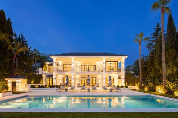 Chalet independiente en venta en Calle Wagner, Marbella
photo 1