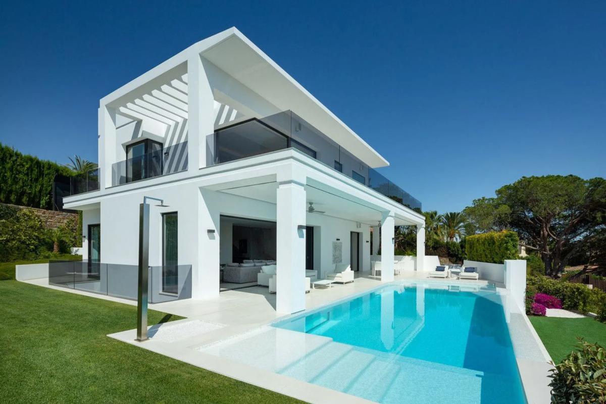 Sprzedaż niezależnego domku jednorodzinnego w  Barrio Nagüeles, Marbella photo 3