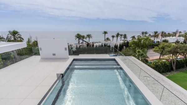 Chalet pareado en Urbanizacion Villa Parra Palomeras thumbnail 1