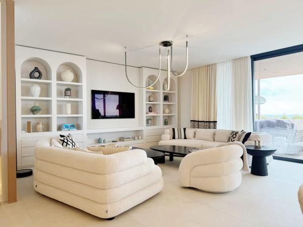 Chalet pareado en calle Mirarmar photo 1