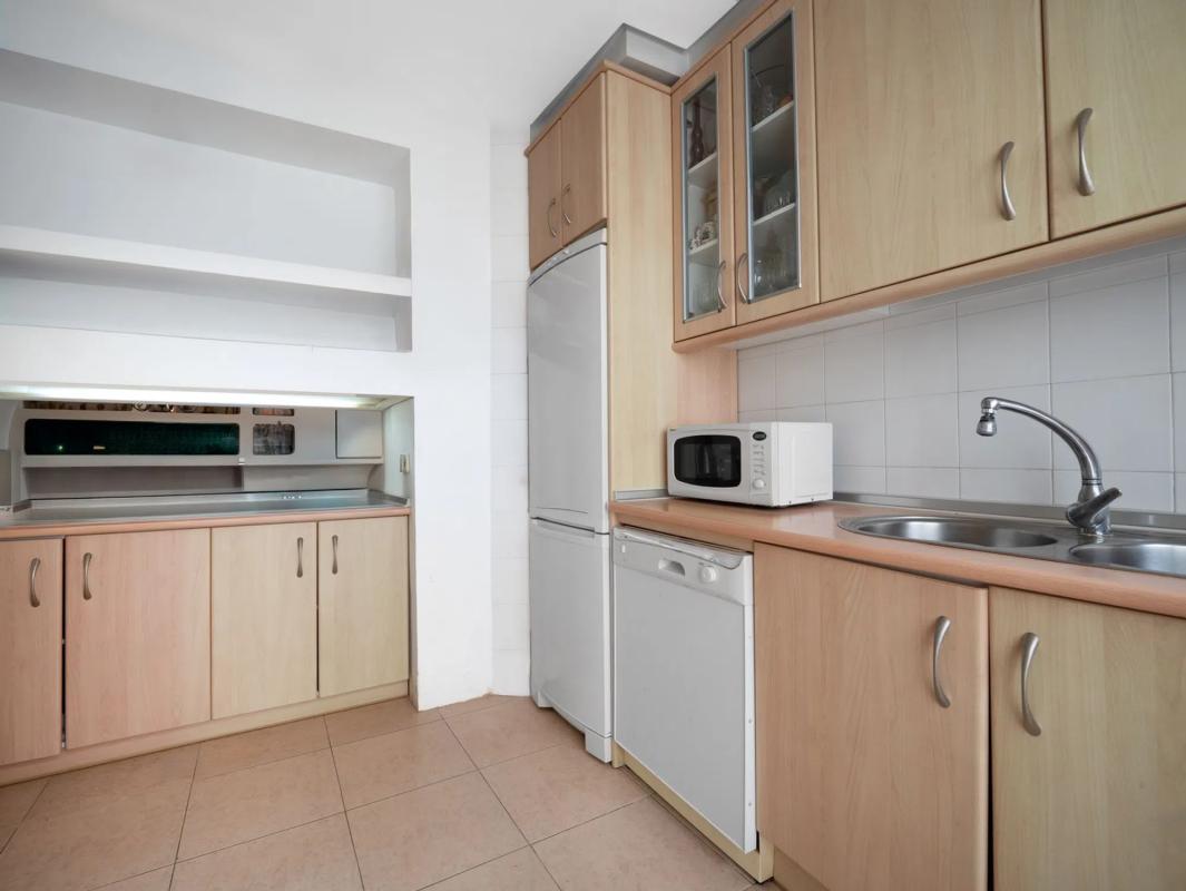 Venta de chalet adosado en  Calle Monte Mayor , Marbella photo 2
