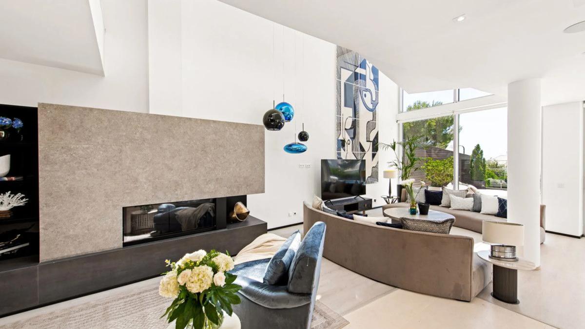 Properties for sale and rent in Spain photo 2
