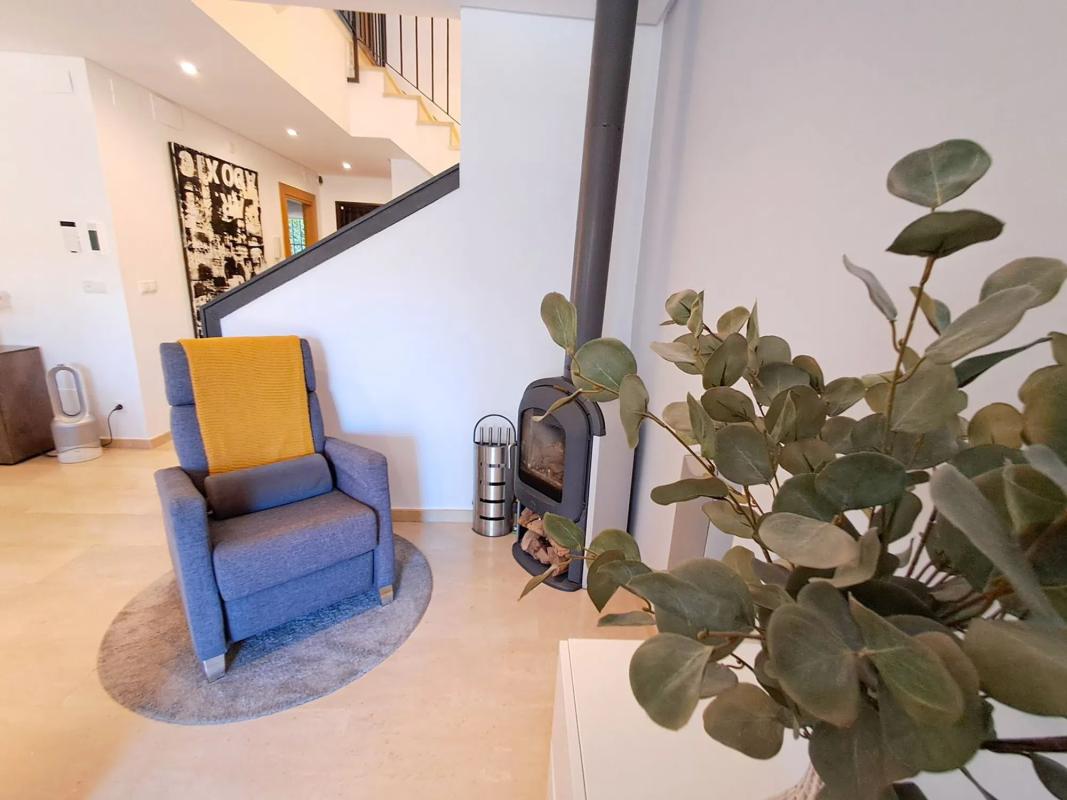 Venta de chalet adosado en  Avenida Grecia , Marbella photo 3
