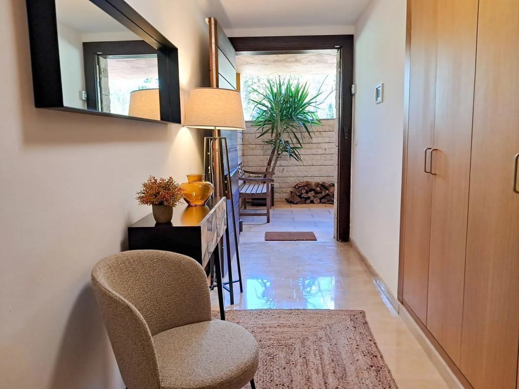 Venta de chalet adosado en  Avenida Grecia , Marbella photo 4