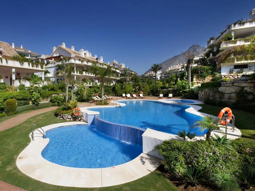 Sprzedaż mieszkania w Camino de la Cruz s/n, Marbella
photo 3
