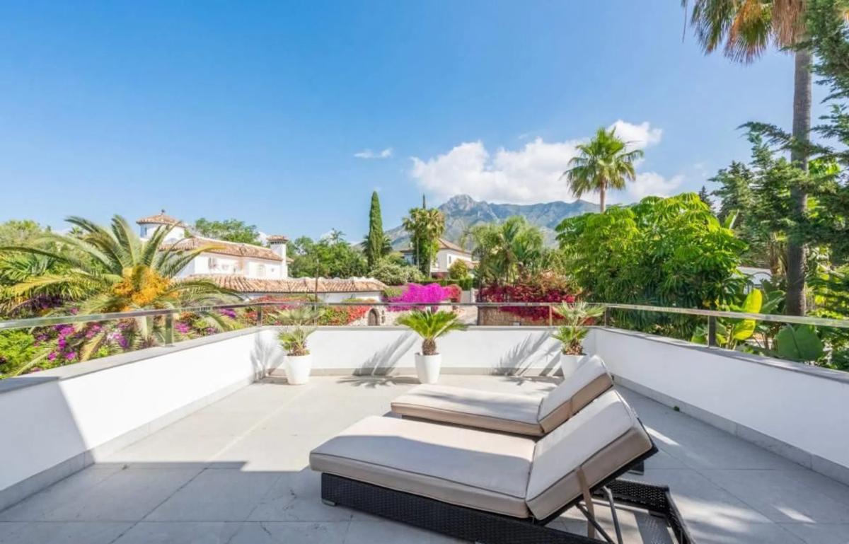 Продажа отдельного шале в Calle Benaojan, 31 B, Марбелла photo 4