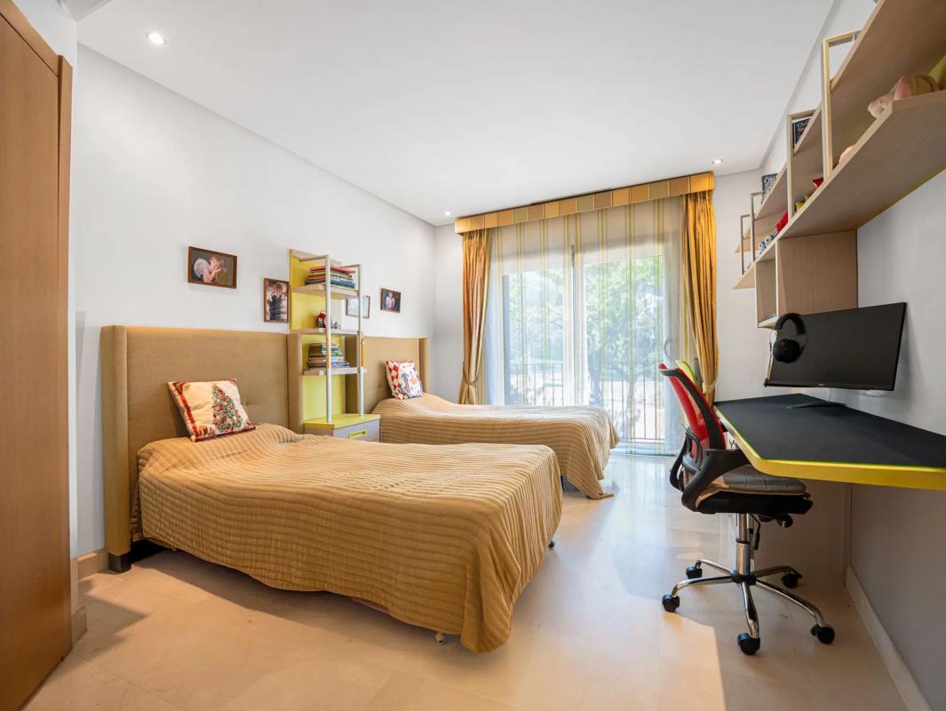 Sale of apartment in Avenida Buchinger, Marbella
photo 1