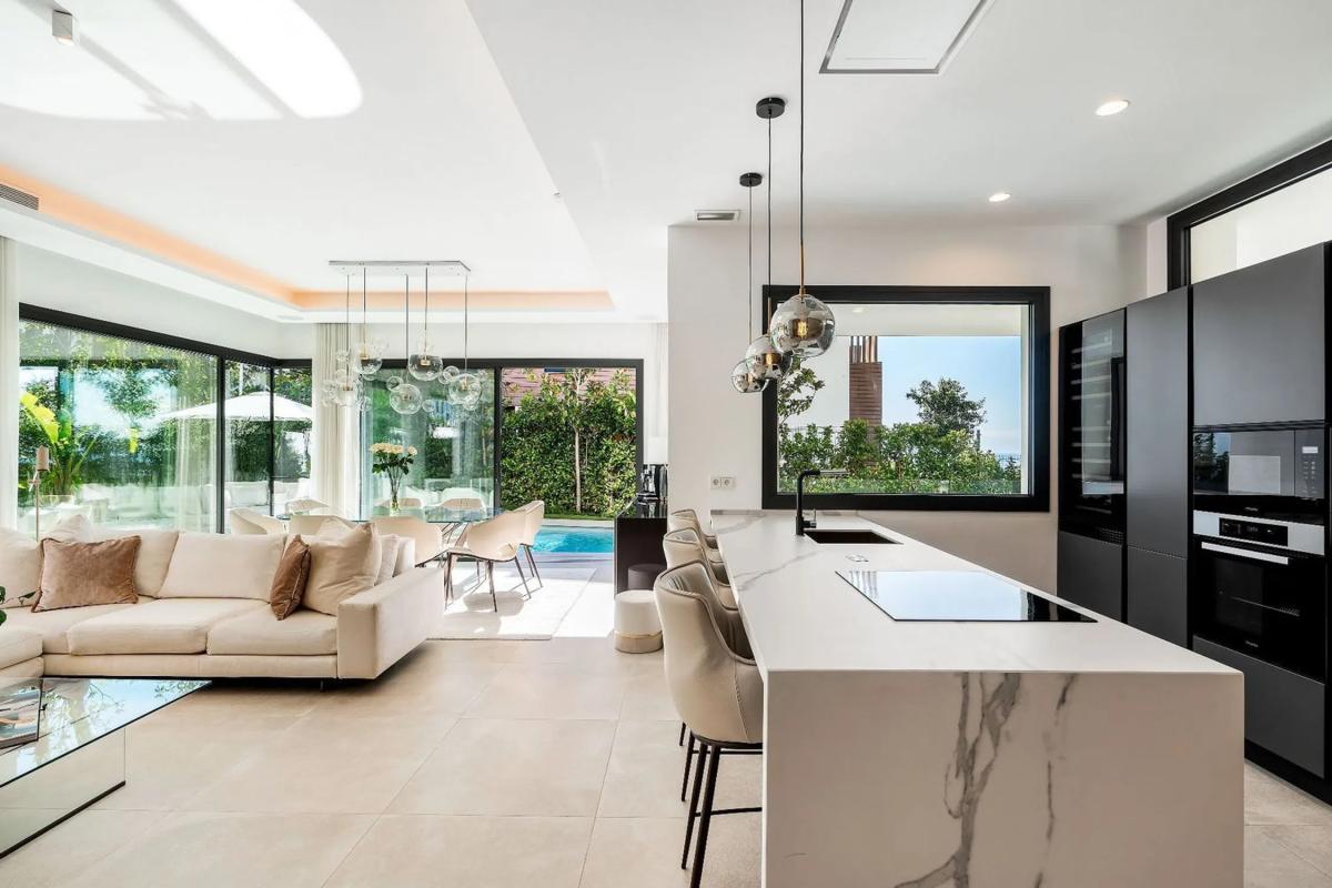 Venta de chalet independiente en Barrio Sierra Blanca, Marbella
photo 3