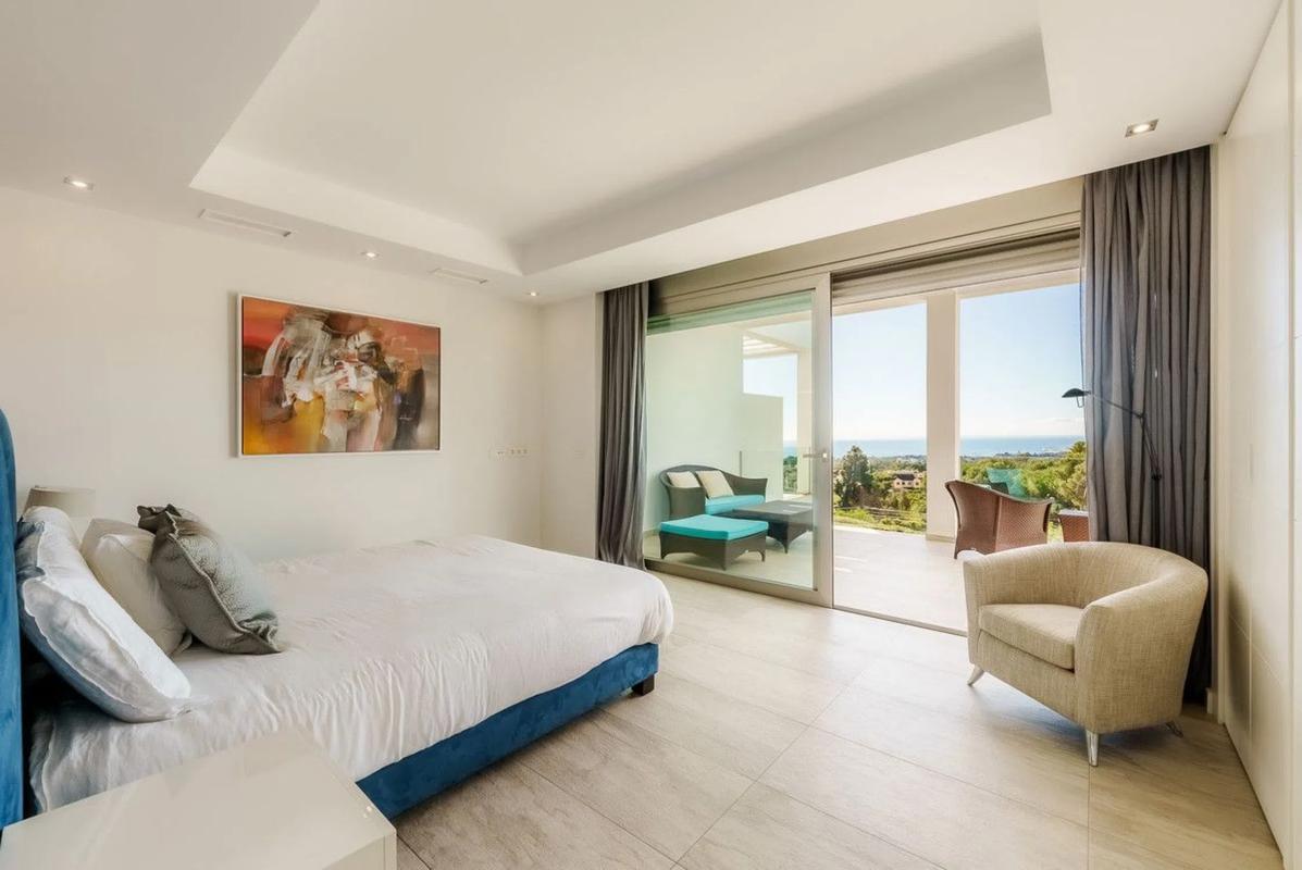 Venta de chalet adosado en Calle Campanillas , Marbella photo 1