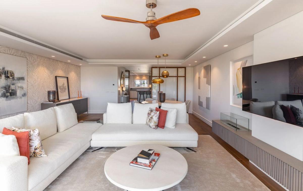 Sale of apartment in Villa Golden Hour s/n, Marbella
 photo 4