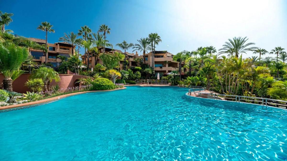 Sale of apartment in Avenida Buchinger, 13, Marbella
photo 1