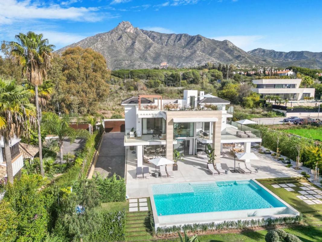 Venta de chalet independiente en Calle Virgen de Begoña, Marbella
photo 1