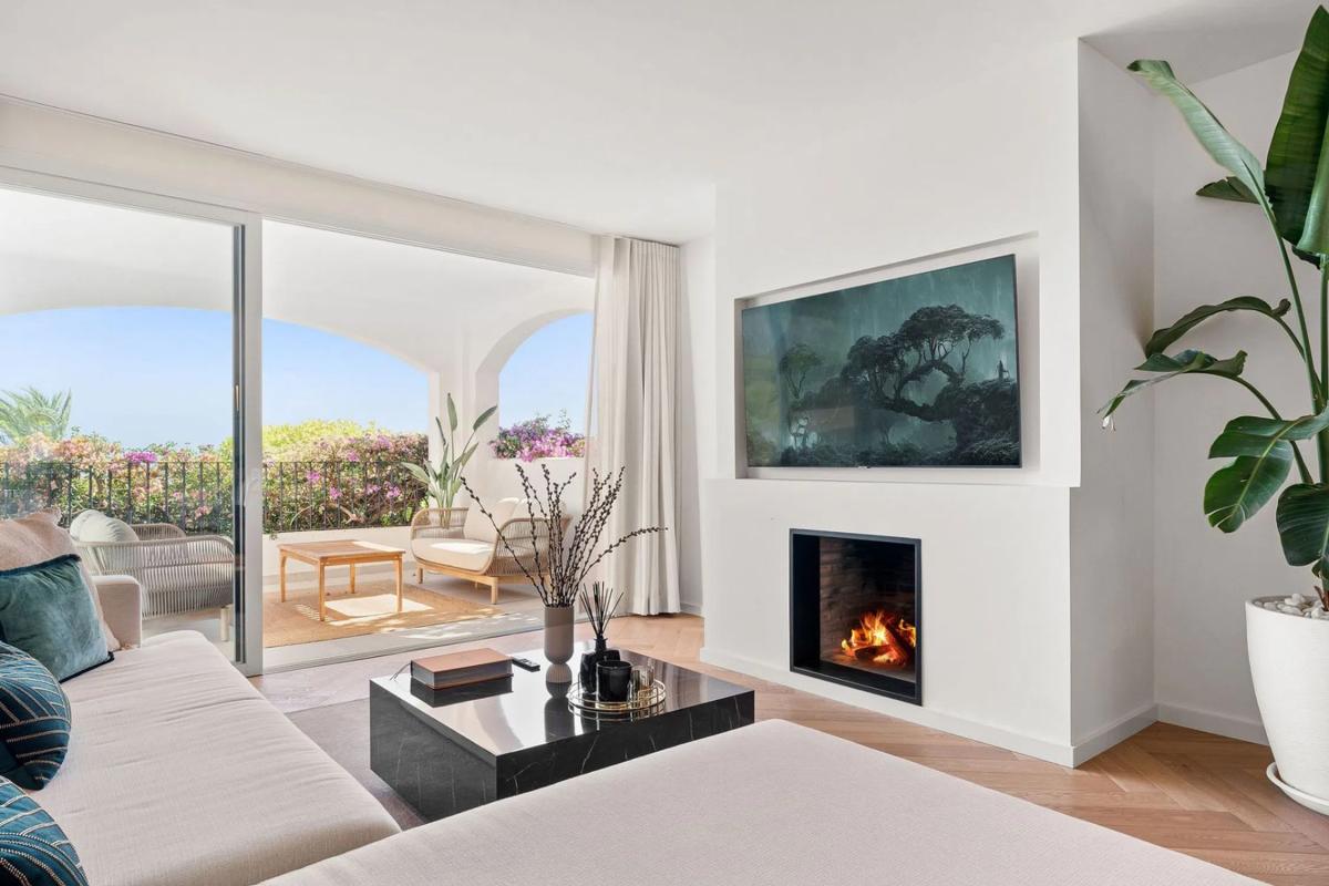 Venta de chalet adosado en Barrio Nagüeles , Marbella photo 2
