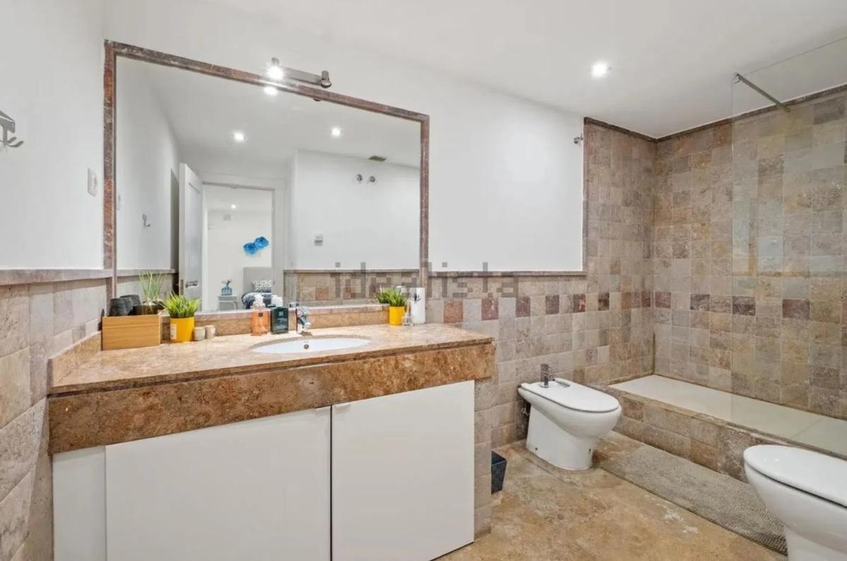 Sale of apartment in Calle Sierra Cazorla, 2, Marbella
photo 5