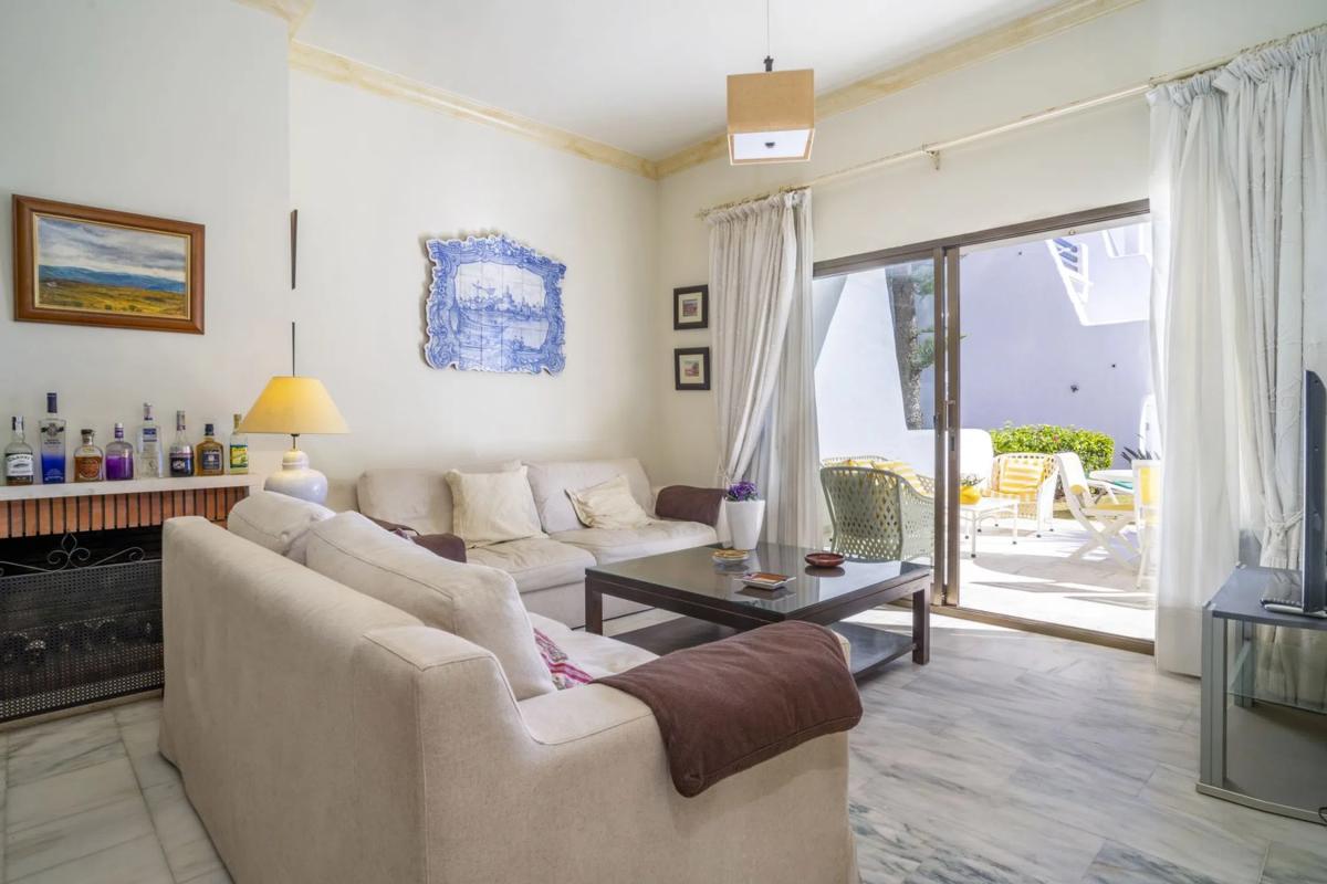 Venta de chalet adosado en Calle del Río, 802 , Marbella photo 3