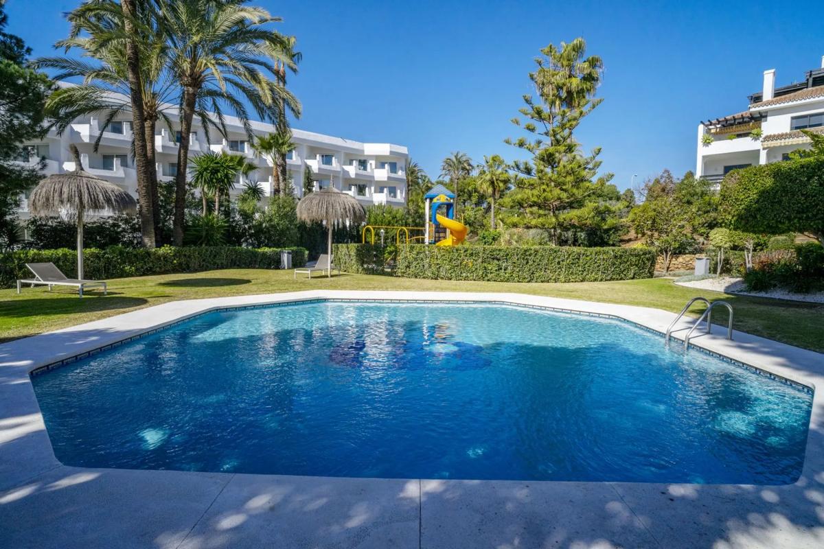 Venta de chalet adosado en Calle del Río, 802 , Marbella photo 5
