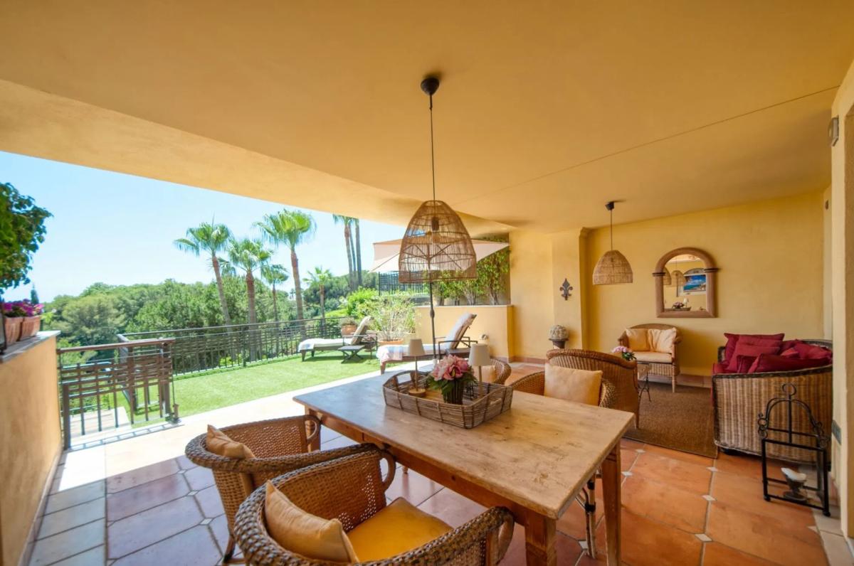 Sale of apartment in Barrio Sierra Blanca, Marbella
photo 3