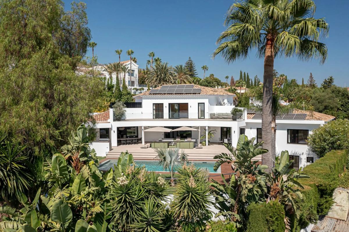 Venta de chalet independiente en Urbanización Cortijo de Nagüeles, Marbella
 photo 3