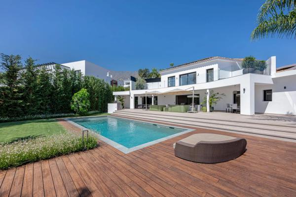 Частный шале на продаже в  Urbanización Cortijo de Nagüeles, Марбелла photo 4