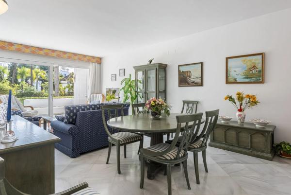 Квартира на продажу на  Barrio La Carolina-Guadalpín, Марбелла photo 4